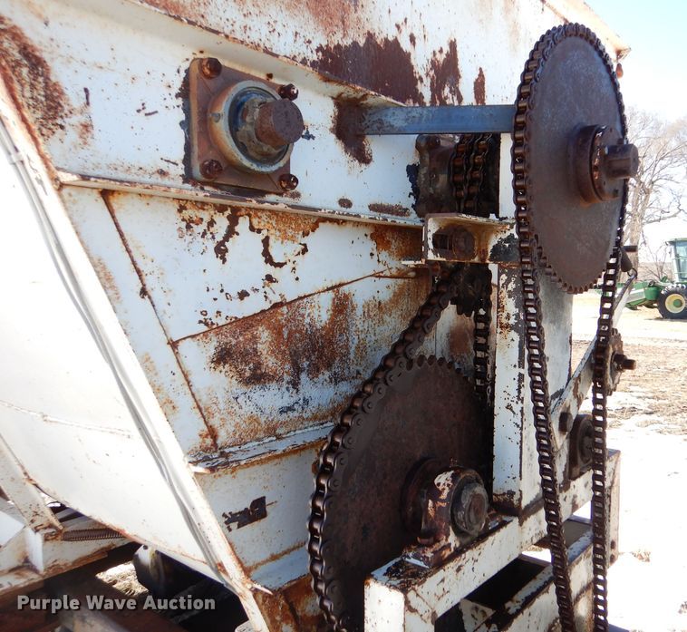 image for item IE9530 1973 Chevrolet C65  feed mixer truck