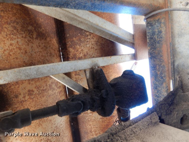 image for item IE9530 1973 Chevrolet C65  feed mixer truck