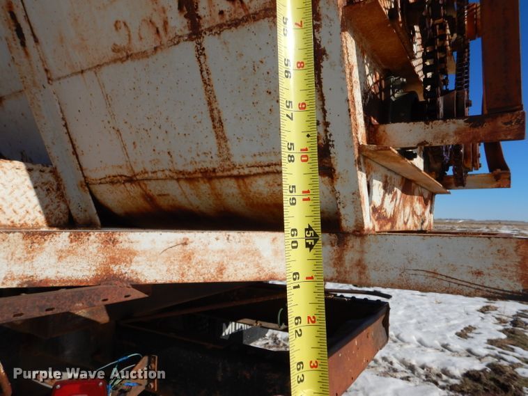 image for item IE9530 1973 Chevrolet C65  feed mixer truck