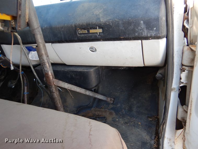 image for item IE9530 1973 Chevrolet C65  feed mixer truck