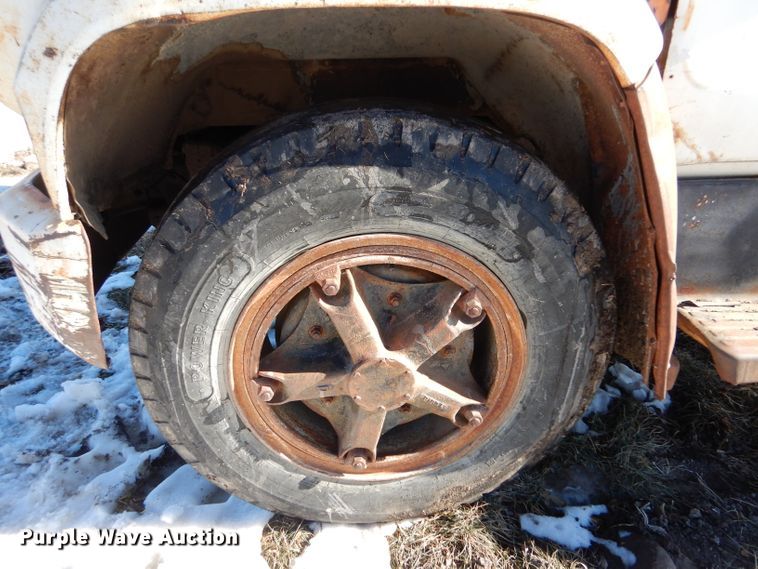 image for item IE9530 1973 Chevrolet C65  feed mixer truck