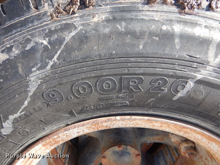 image for item IE9530 1973 Chevrolet C65  feed mixer truck