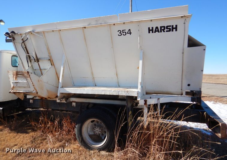 image for item IE9532 1982 International 1754  feed mixer truck