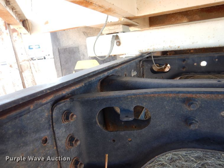 image for item IE9532 1982 International 1754  feed mixer truck