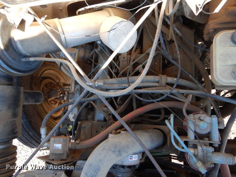 image for item IE9532 1982 International 1754  feed mixer truck