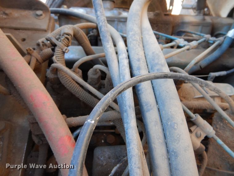 image for item IE9532 1982 International 1754  feed mixer truck