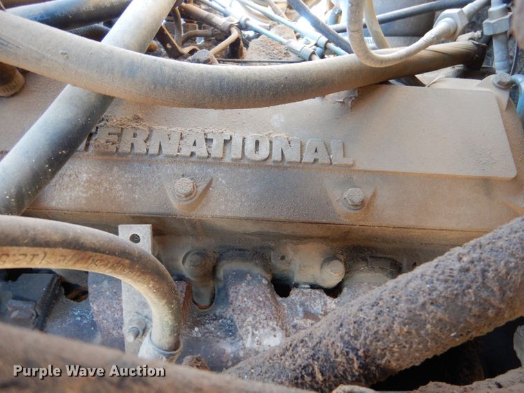 image for item IE9532 1982 International 1754  feed mixer truck