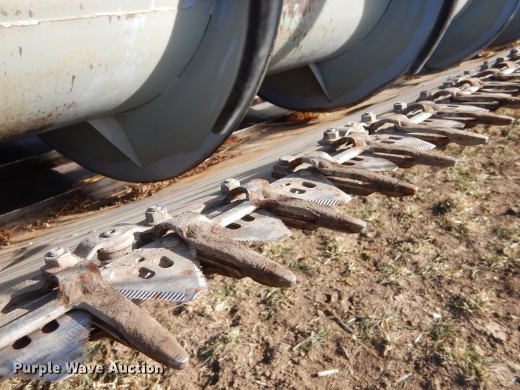 image for item IE9553 1996 Gleaner R72  RWA combine