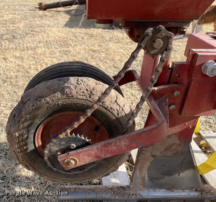 image for item IJ9596 Elston  gopher getter applicator