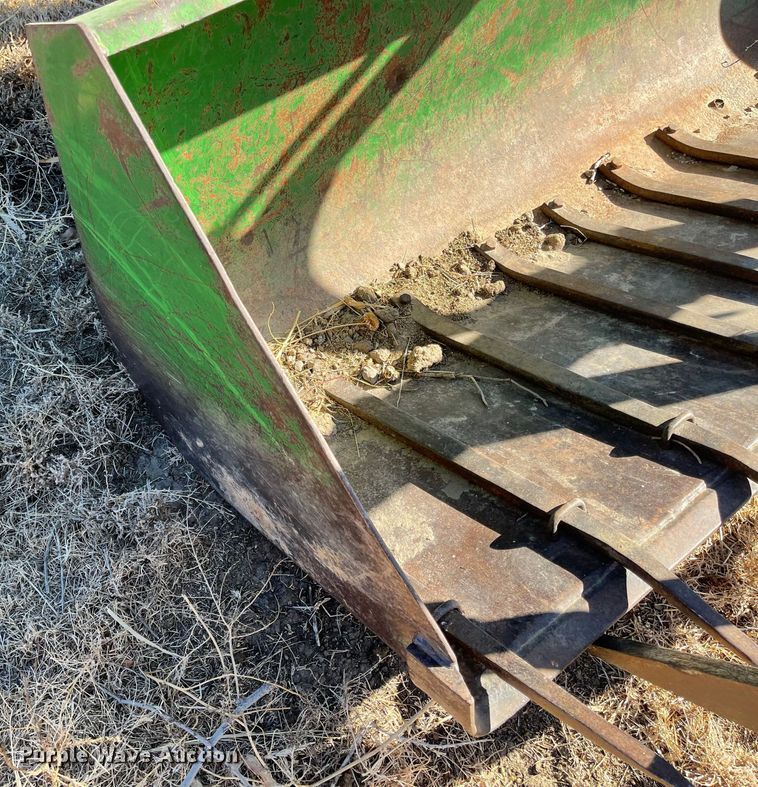 image for item IJ9622 John Deere 265  loader