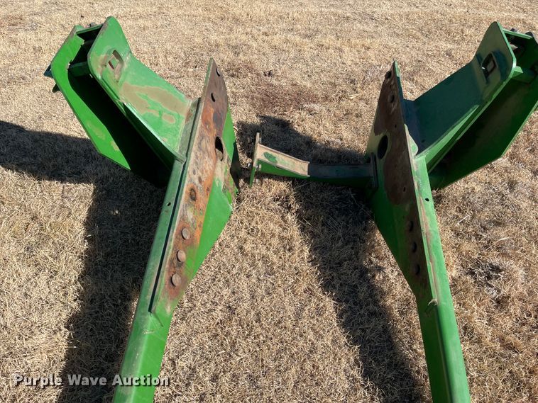 image for item IJ9622 John Deere 265  loader