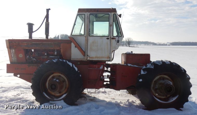 image for item IO9670 1972 Minneapolis Moline A4T-1600  4WD tractor
