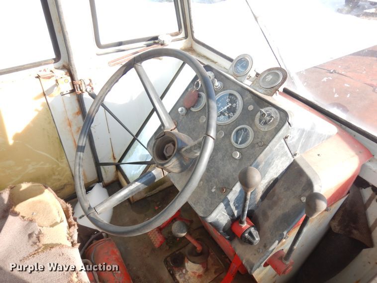 image for item IO9670 1972 Minneapolis Moline A4T-1600  4WD tractor