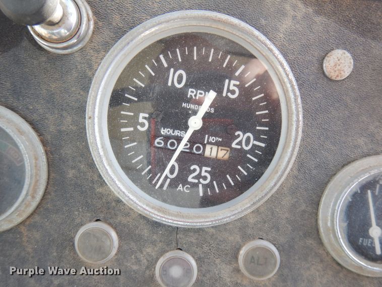 image for item IO9670 1972 Minneapolis Moline A4T-1600  4WD tractor