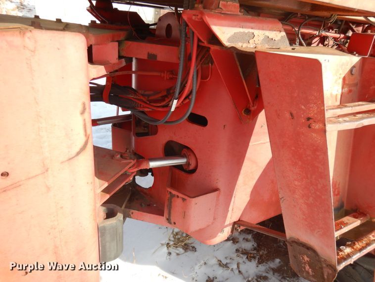 image for item IO9670 1972 Minneapolis Moline A4T-1600  4WD tractor