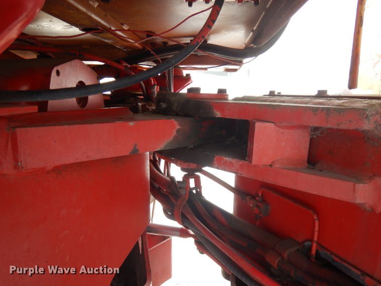 image for item IO9670 1972 Minneapolis Moline A4T-1600  4WD tractor