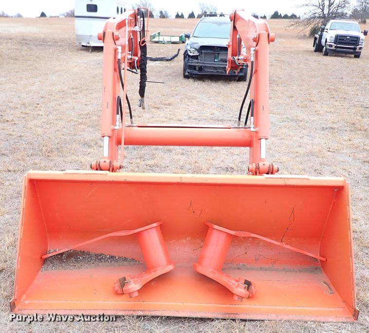 image for item IS9372 Kubota LA1153  loader