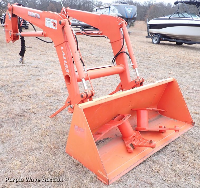 image for item IS9372 Kubota LA1153  loader