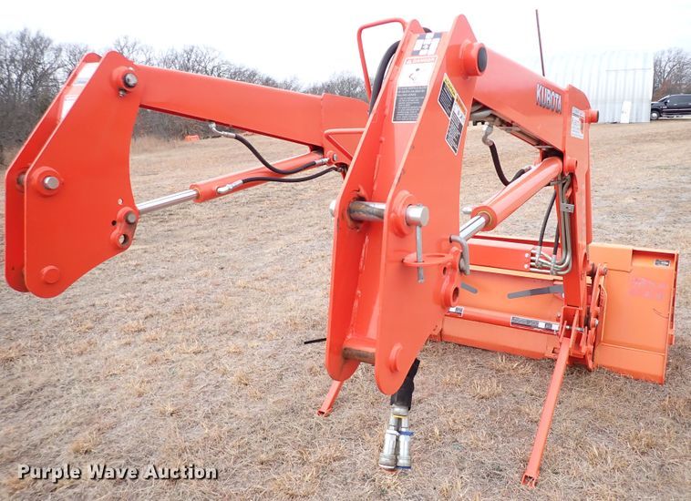image for item IS9372 Kubota LA1153  loader