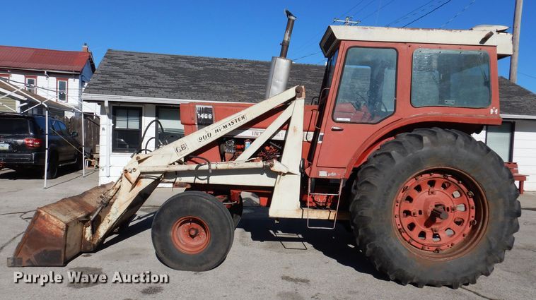 image for item JH9893 International 1466  tractor