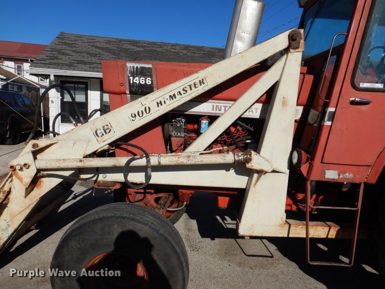 image for item JH9893 International 1466  tractor