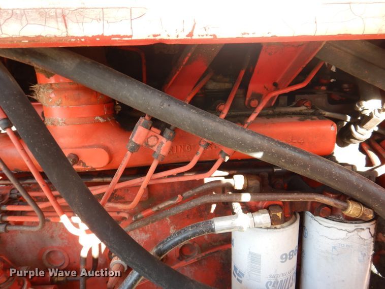 image for item JH9893 International 1466  tractor