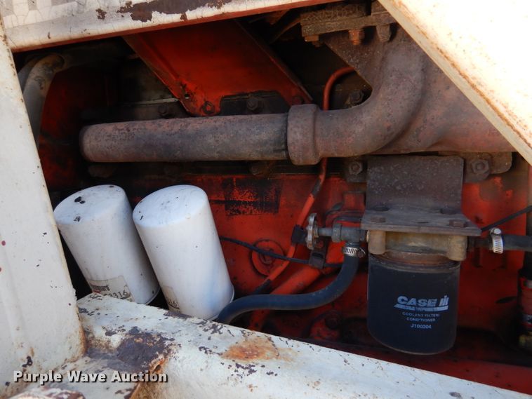 image for item JH9893 International 1466  tractor