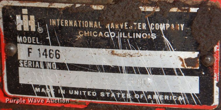 image for item JH9893 International 1466  tractor