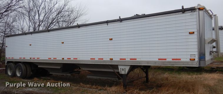 image for item JJ9747 2009 Timpte Super Hopper  grain trailer