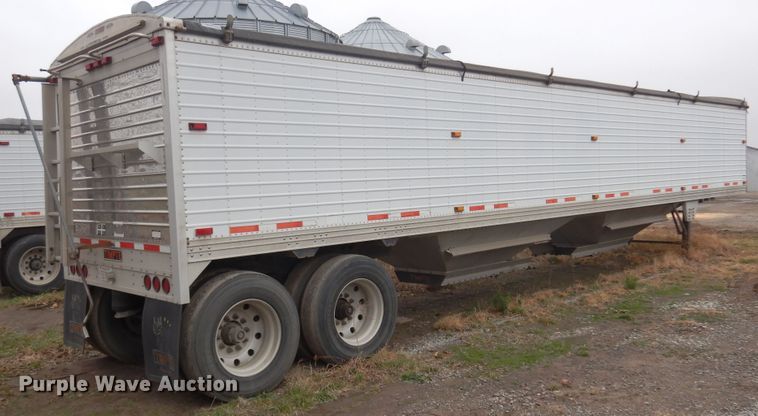 image for item JJ9747 2009 Timpte Super Hopper  grain trailer