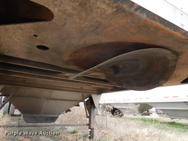 image for item JJ9747 2009 Timpte Super Hopper  grain trailer