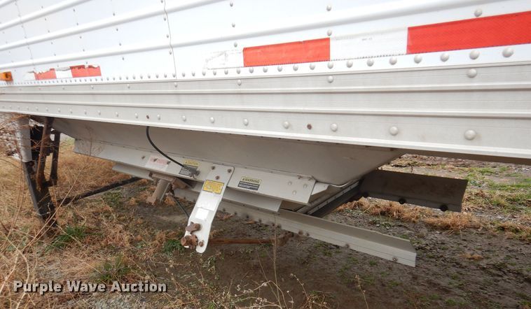 image for item JJ9747 2009 Timpte Super Hopper  grain trailer