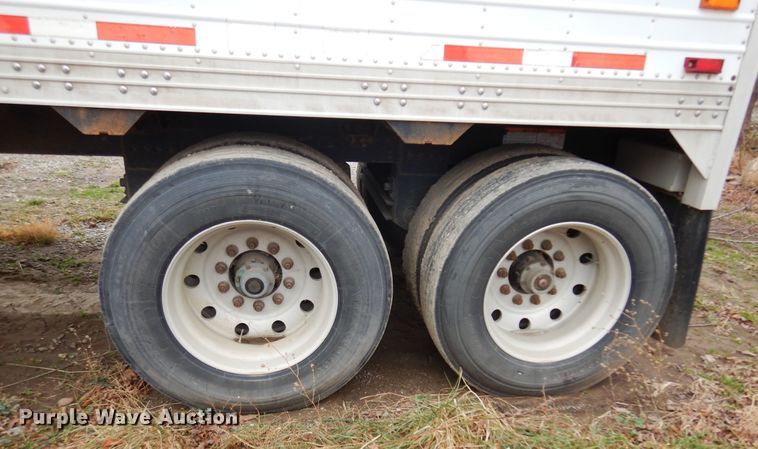 image for item JJ9747 2009 Timpte Super Hopper  grain trailer