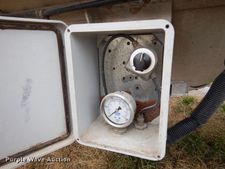 image for item JJ9749 2008 Timpte Super Hopper  grain trailer