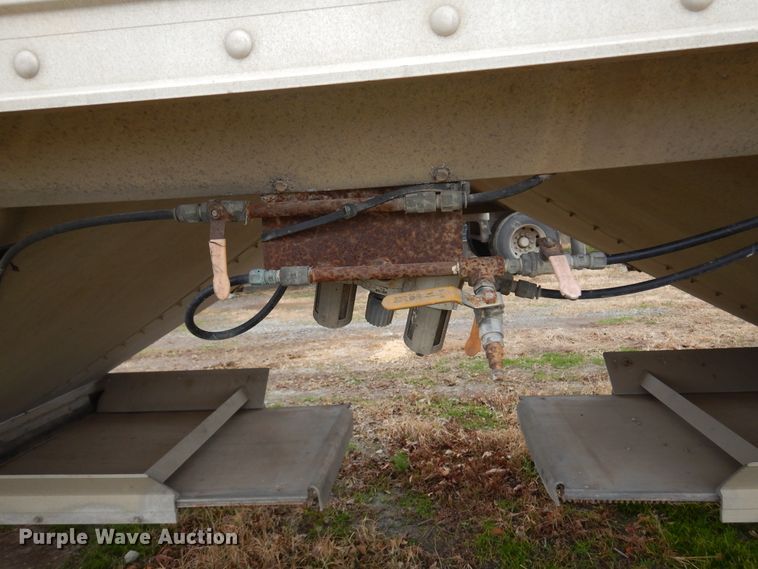 image for item JJ9749 2008 Timpte Super Hopper  grain trailer