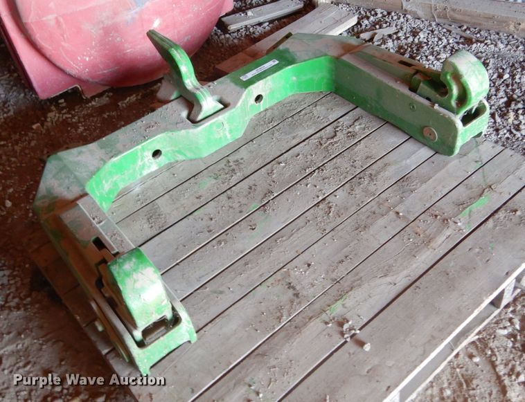 image for item JK9834 John Deere  three point quick attach