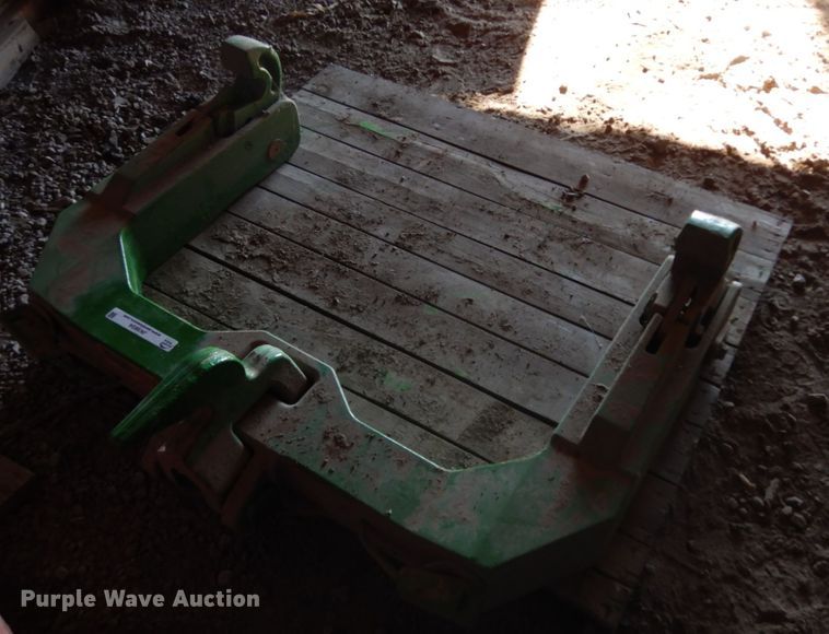 image for item JK9834 John Deere  three point quick attach