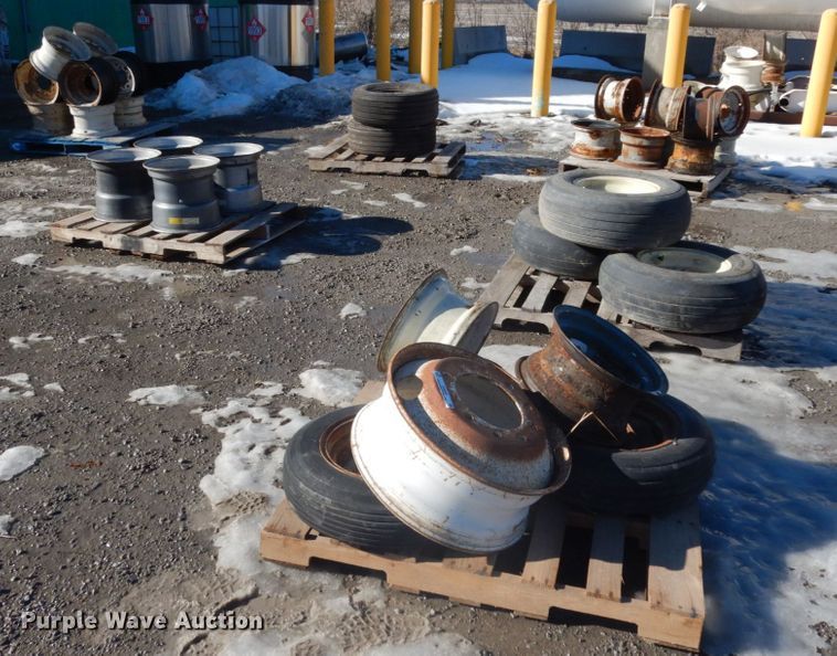 image for item JK9836 Tires and wheels