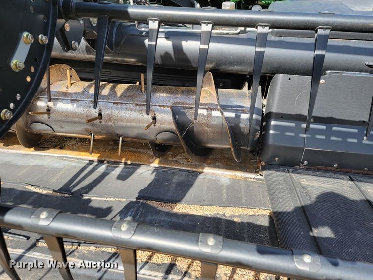 image for item JP9040 2013 MacDon FD75-S  flex draper head