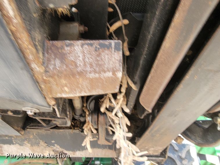 image for item JP9040 2013 MacDon FD75-S  flex draper head