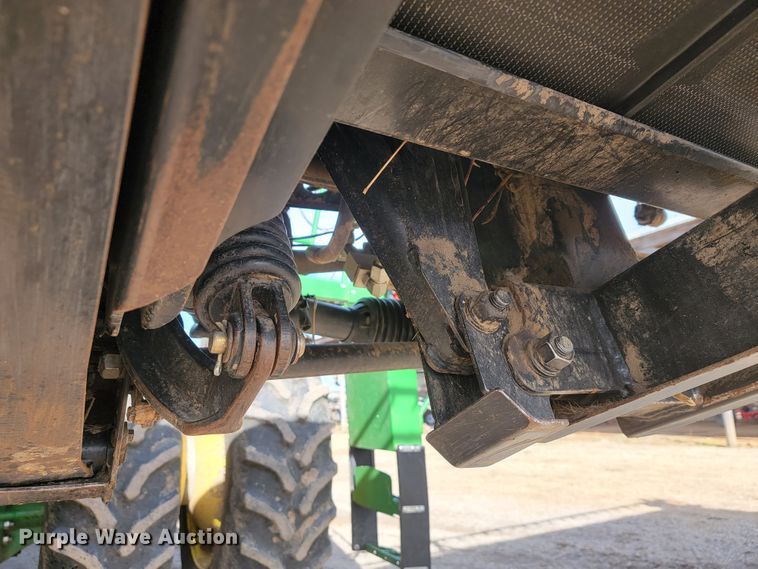 image for item JP9040 2013 MacDon FD75-S  flex draper head