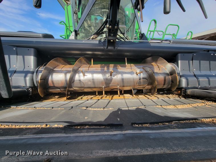 image for item JP9040 2013 MacDon FD75-S  flex draper head