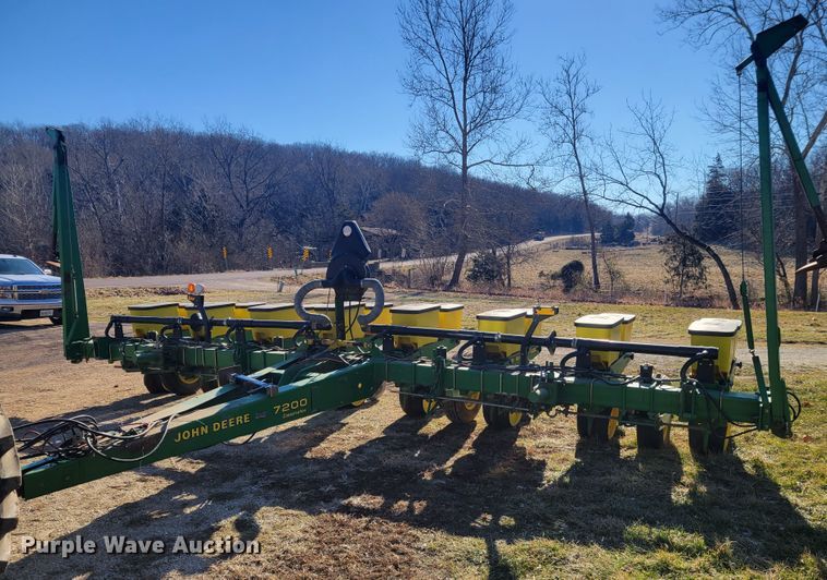 image for item KH9814 John Deere 7200  planter