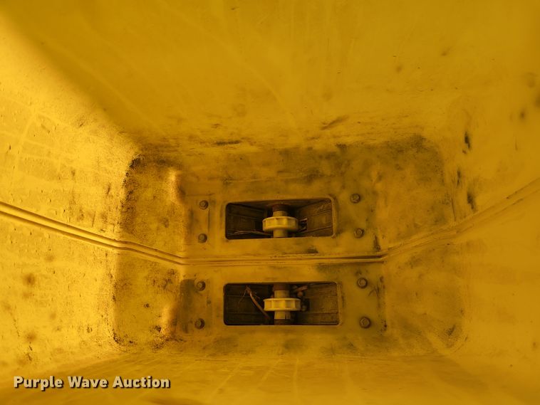 image for item KH9814 John Deere 7200  planter