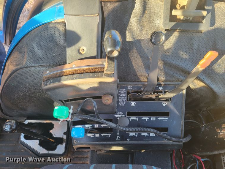 image for item KH9833 1989 Ford 8210  MFWD tractor