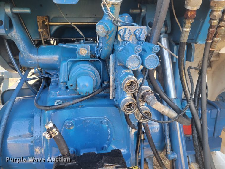 image for item KH9833 1989 Ford 8210  MFWD tractor