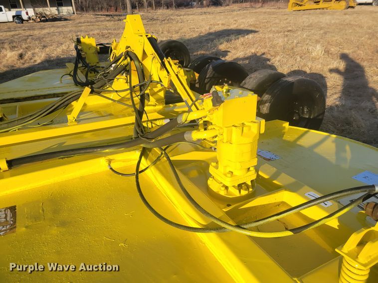 image for item KH9834 2004 Alamo HY15  batwing rotary mower