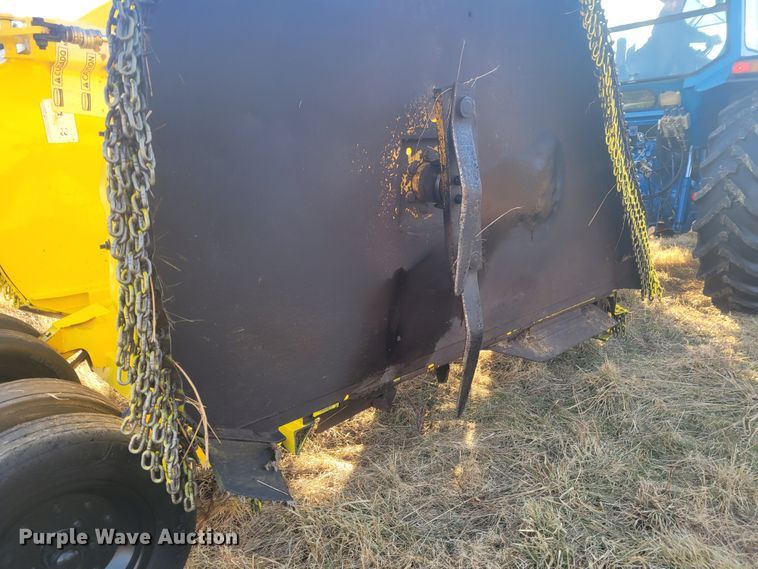 image for item KH9834 2004 Alamo HY15  batwing rotary mower