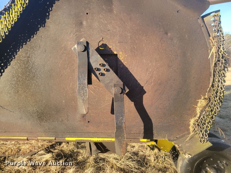 image for item KH9834 2004 Alamo HY15  batwing rotary mower