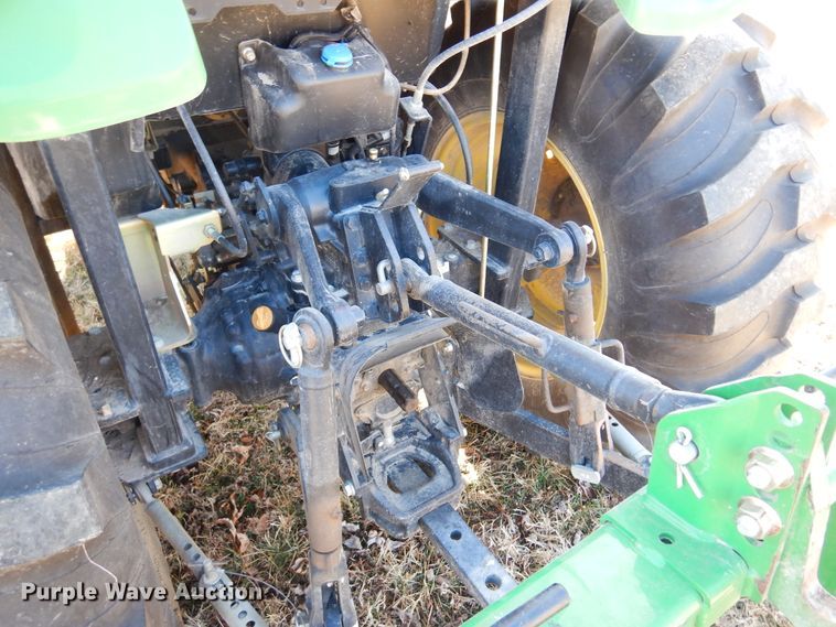 image for item KJ9509 2012 John Deere 4720  MFWD tractor